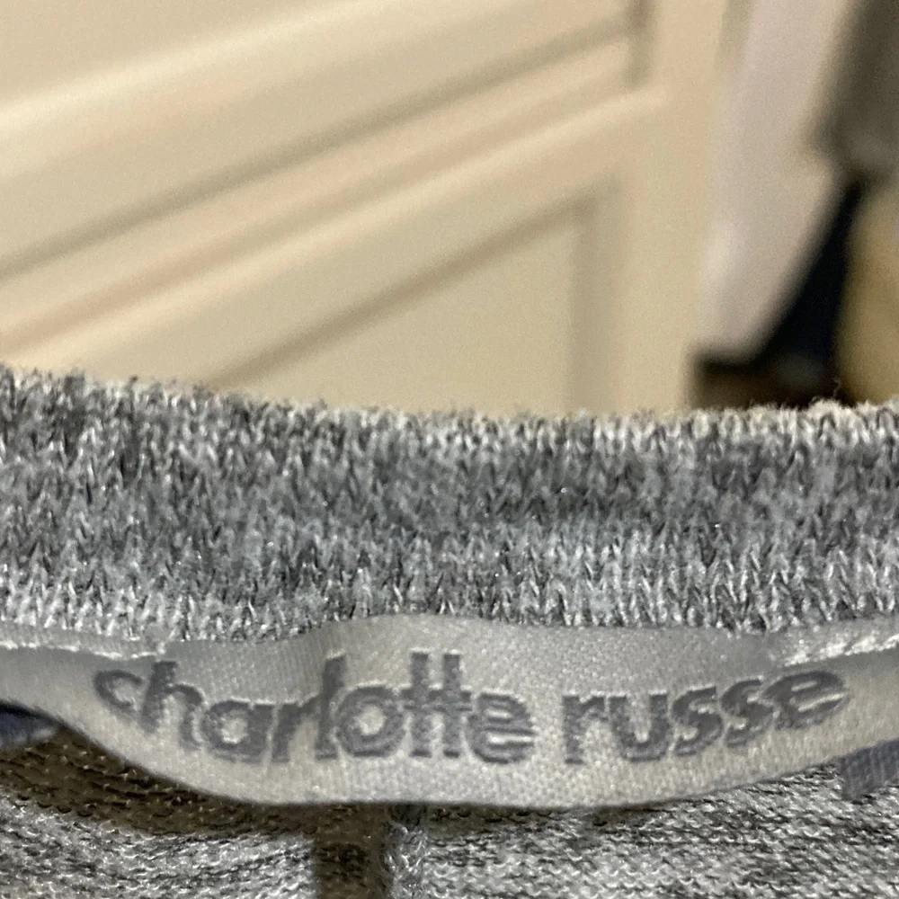 Charlotte Russe Heather Gray Sweatshirt Top Size S - Picture 2 of 6